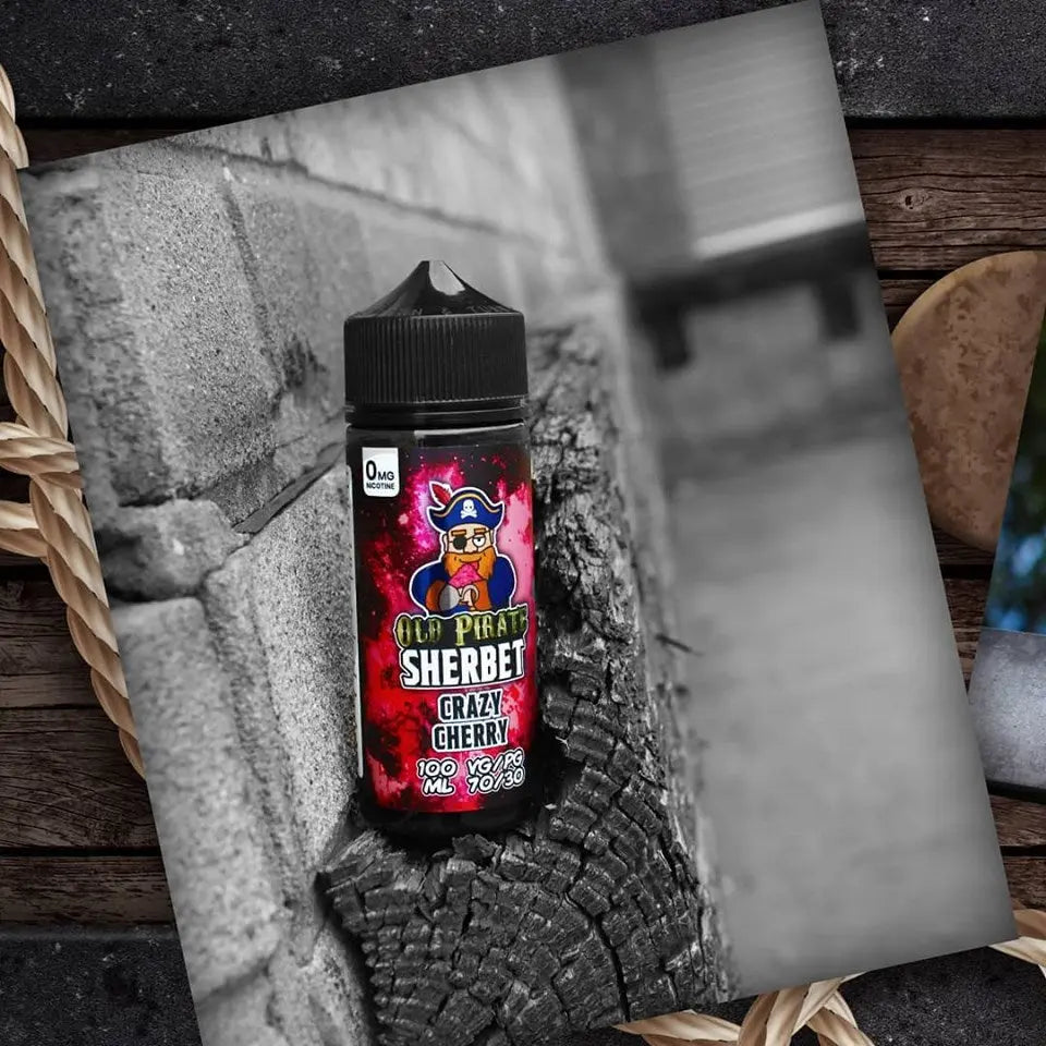 Old Pirate E-Liquid 100ml Shortfill - Lemonade Series  70/30 VG/PG image 3